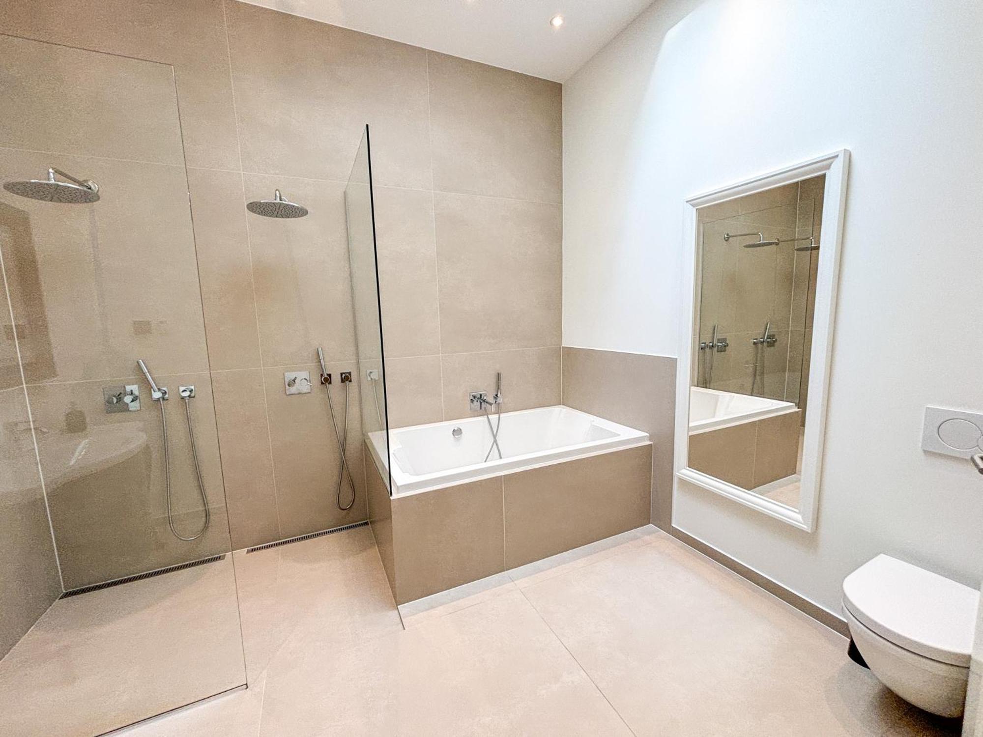 Villa Luxury 300 Square Meter With Pool *